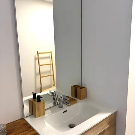 Le Riva B304 Apartment